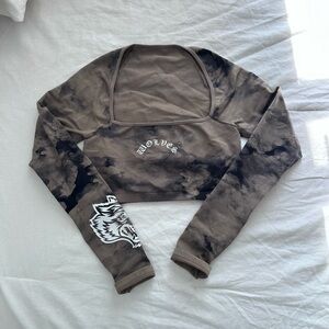 Darc Sport Long Sleeve Crop Top in Taupe Ghost Cloud